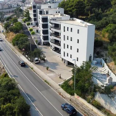 Seashell Luxury * Makarska